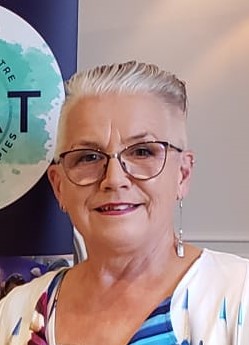 Psychodynamic Art Psychotherapist: Rebecca Woodbine HCPC and DBS Registered